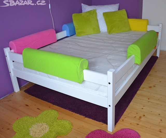 ČESKÁ VÝROBA Postel z masívu 90 x 200 cm - bílá