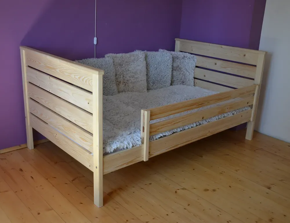ČESKÁ VÝROBA Patrová postel Ebby 140x200 cm-česká výroba