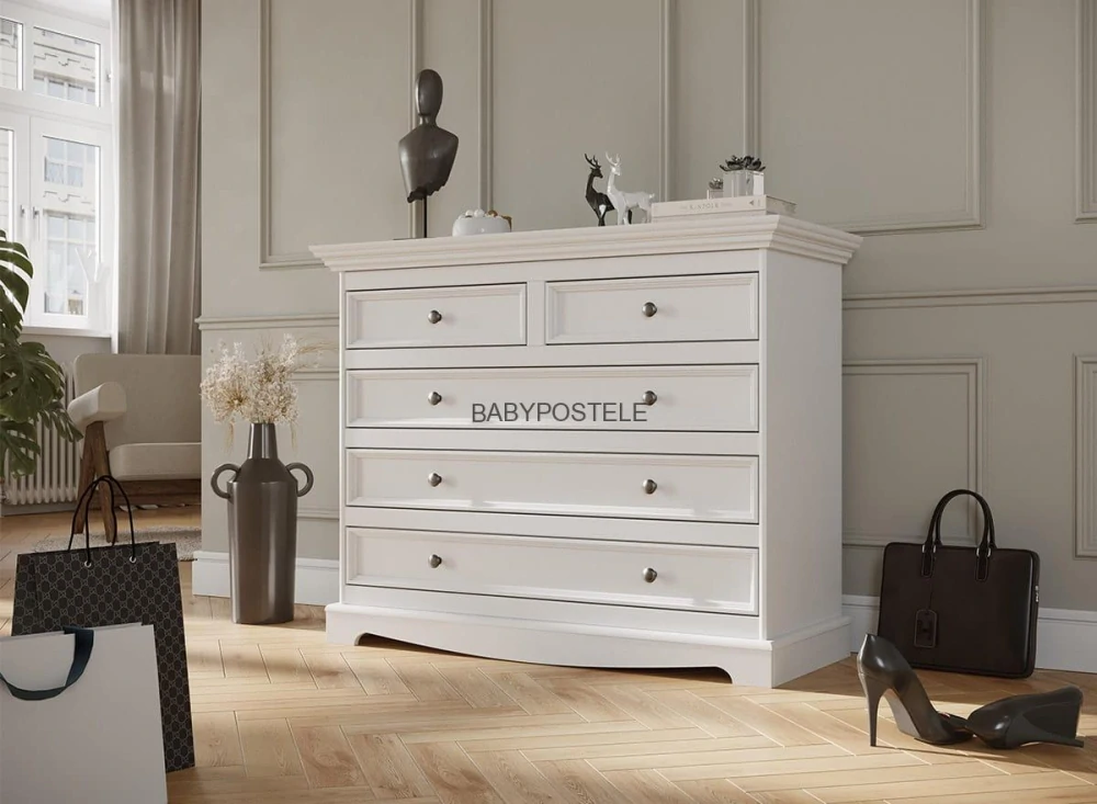 Dřevěná komoda s 5 zásuvkami Belluno Elegante
